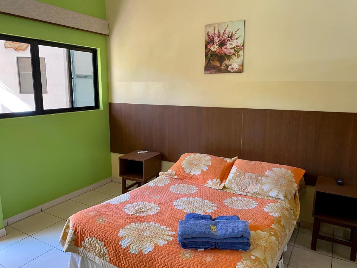 Hotel Mitru Tupiza Kültér fotó