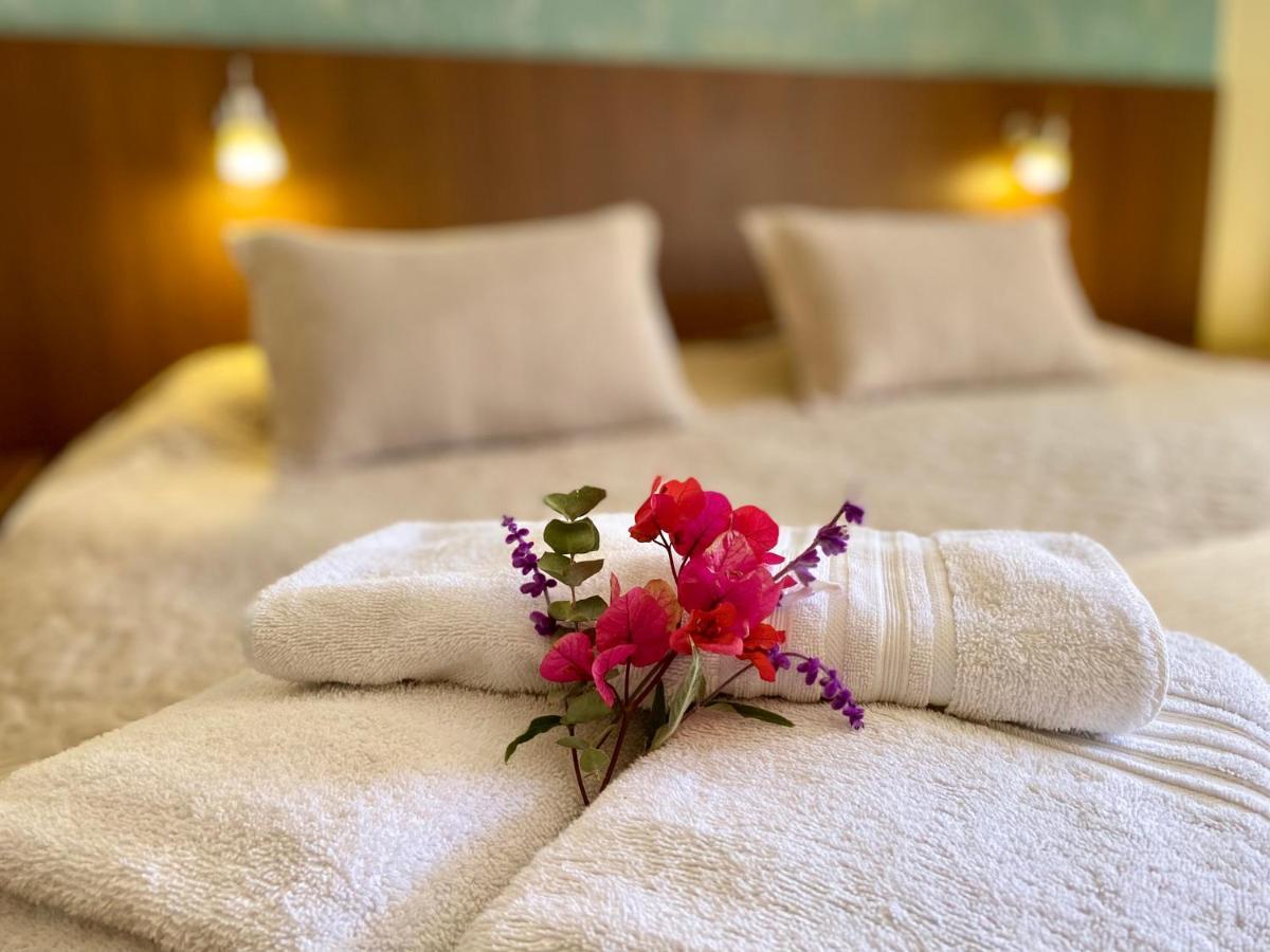 Hotel Mitru Tupiza Kültér fotó